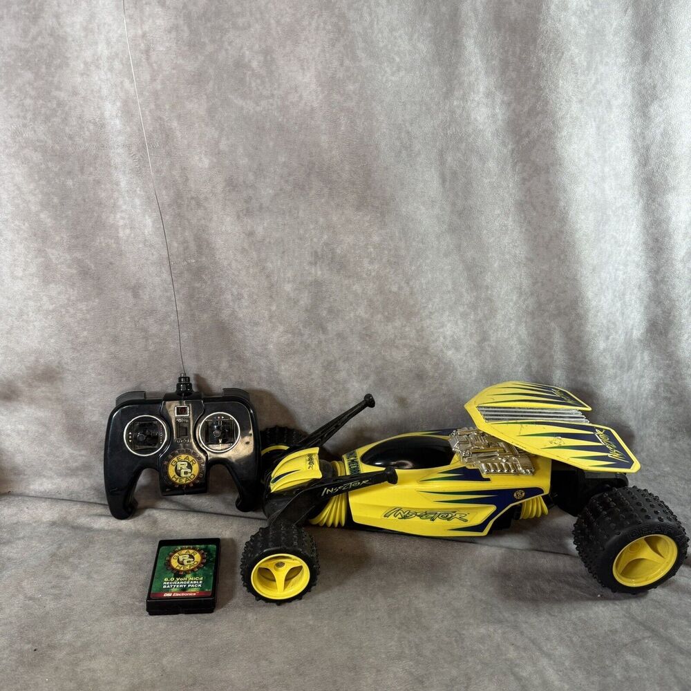 ORGANIC MECHANIX GEAR Head RC Insector Car w/ Remote & BATTERY No CHARGER As Is
